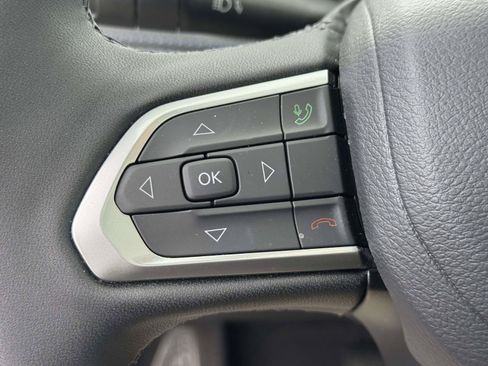 Used 2025 Jeep Compass Limited w/ Sun & Sound Group AWD/4WD image 20