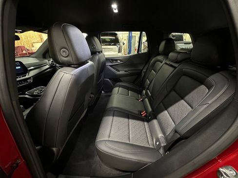 New 2026 Chevrolet Equinox LT w/ Convenience Package II image 25