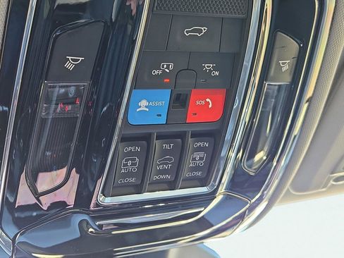 Used 2022 Jeep Grand Cherokee Overland image 31