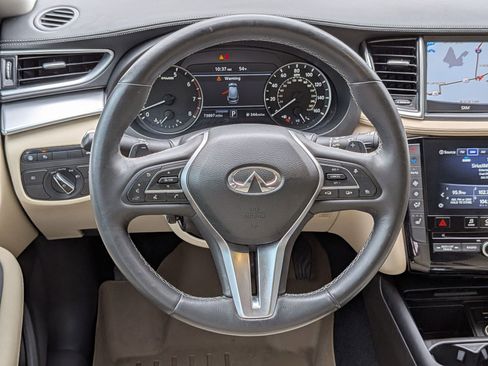 Used 2019 INFINITI QX50 Essential w/ Premium Heat Package image 33