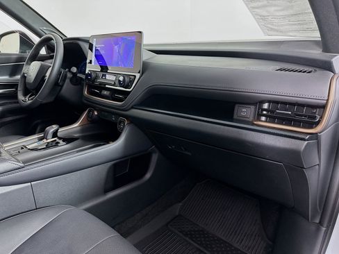 Certified 2024 Toyota Grand Highlander AWD Hybrid image 31