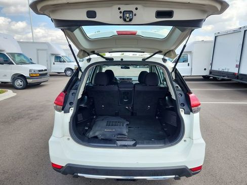 Used 2017 Nissan Rogue S FWD image 27