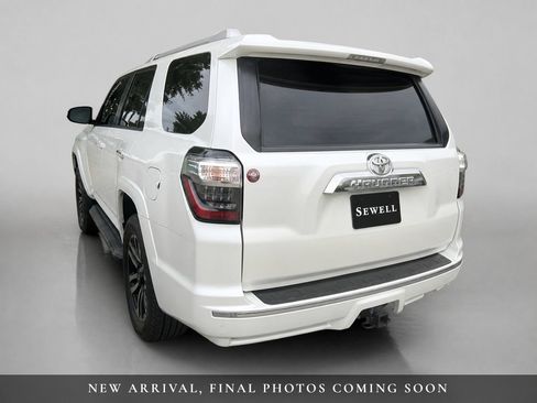Used 2018 Toyota 4Runner Limited RWD image 4