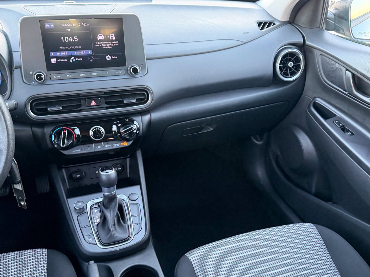 Used 2022 Hyundai Kona SE FWD image 12