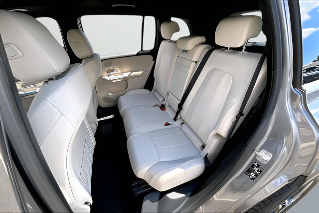 Certified 2026 Mercedes-Benz GLB 250 4MATIC image 19