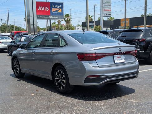 Used 2025 Volkswagen Jetta S FWD image 9