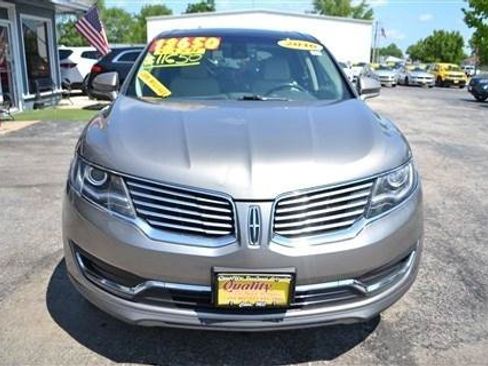 Used 2016 Lincoln MKX Reserve w/ Climate Package AWD/4WD image 3