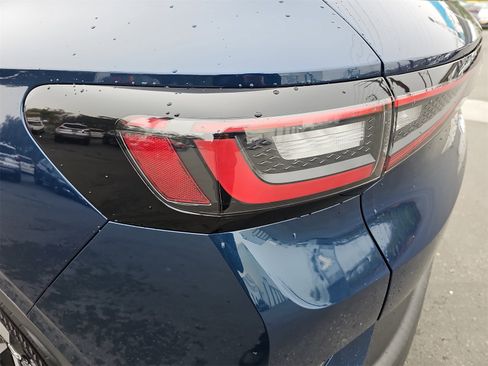 Certified 2023 Volkswagen ID.4 Pro image 33