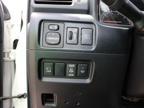 Used 2022 Toyota 4Runner Limited AWD/4WD image 14