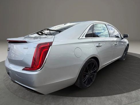 Used 2019 Cadillac XTS Luxury image 5