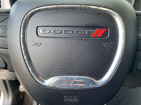 Used 2015 Dodge Charger SE w/ Sport Appearance Group image 25