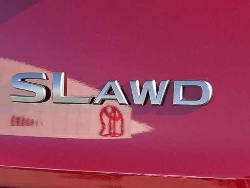 Used 2025 Nissan Rogue SL w/ Tech Package image 8