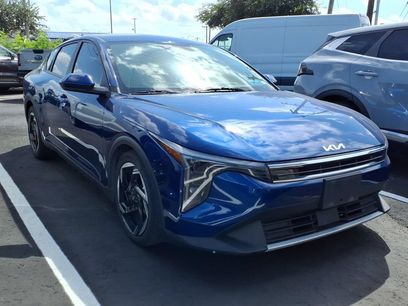 Certified 2025 Kia K4 EX