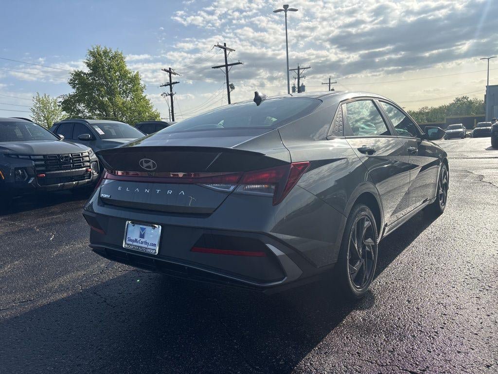 New 2026 Hyundai Elantra Sport FWD image 26