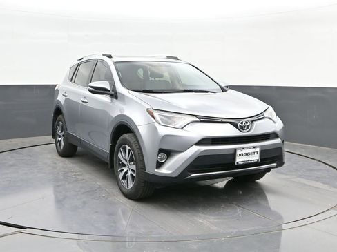 Used 2016 Toyota RAV4 XLE FWD image 22