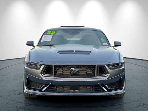 Used 2025 Ford Mustang Dark Horse image 9