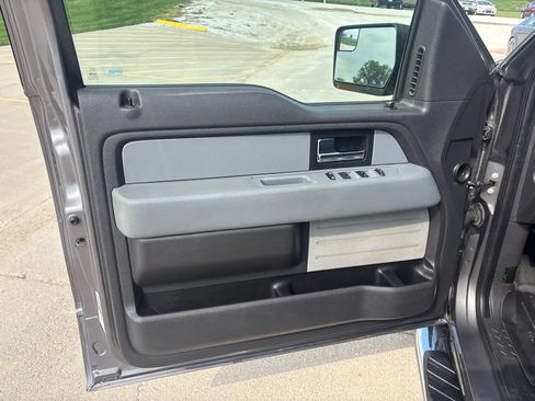 Used 2014 Ford F150 XLT w/ Equipment Group 302A Luxury AWD/4WD image 16