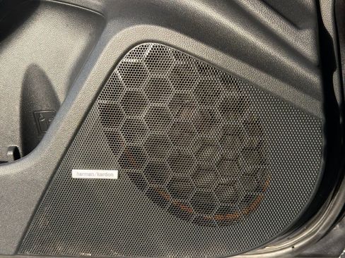 Used 2018 Subaru Crosstrek 2.0i Limited image 33