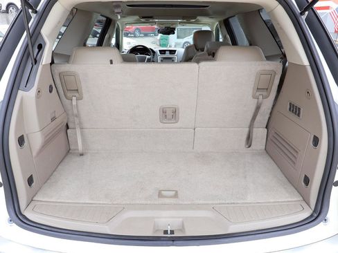 Used 2015 GMC Acadia Denali image 6