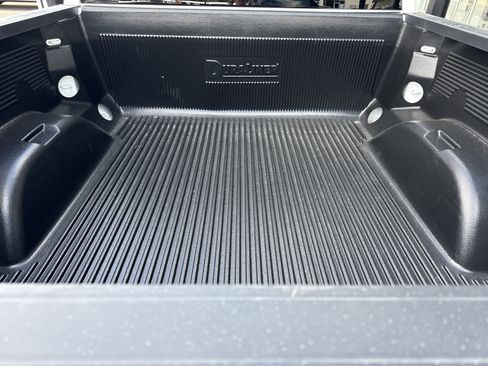 Used 2024 GMC Sierra 1500 SLT image 13