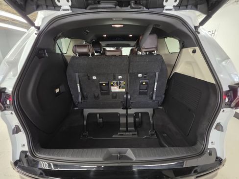 Used 2024 Toyota Sienna Platinum AWD/4WD image 22