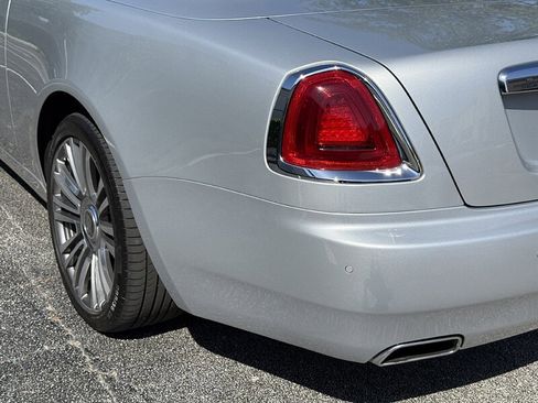 Used 2016 Rolls-Royce Dawn image 36