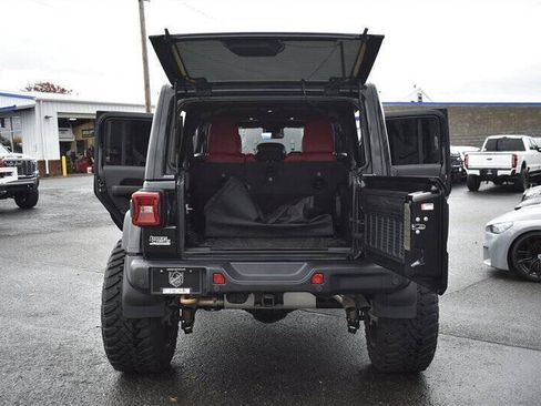 Used 2024 Jeep Wrangler Unlimited Rubicon 392 AWD/4WD image 39