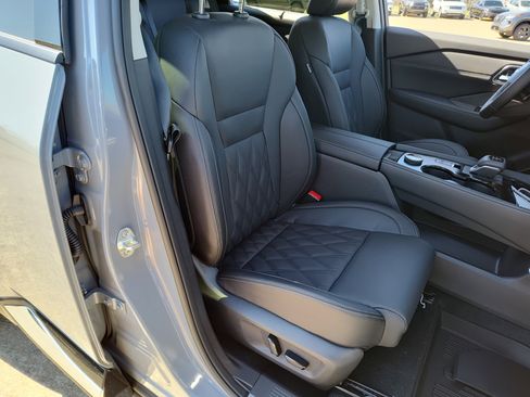 New 2026 Nissan Rogue Platinum w/ Platinum Premium Package image 13