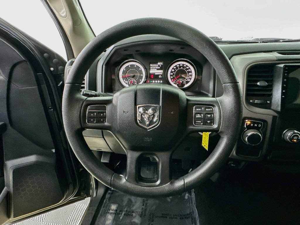 Used 2016 RAM 1500 Express RWD image 13