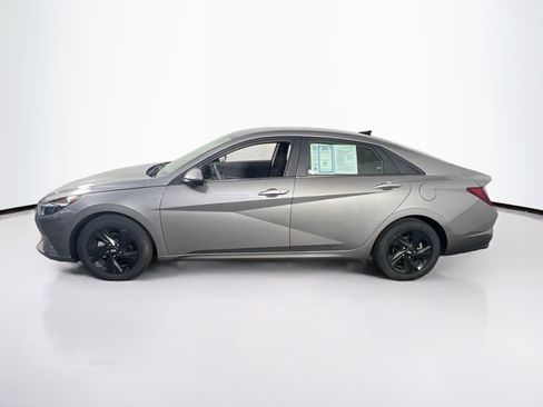 Used 2023 Hyundai Elantra SEL w/ Cargo Package FWD image 8