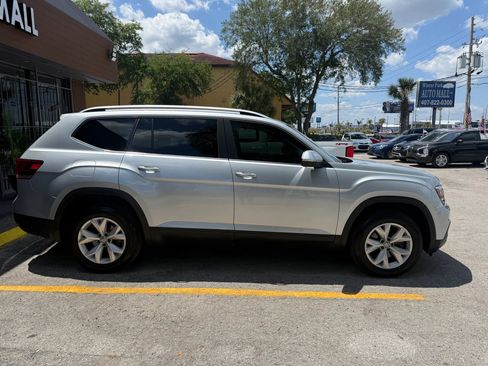 Used 2018 Volkswagen Atlas SE image 4