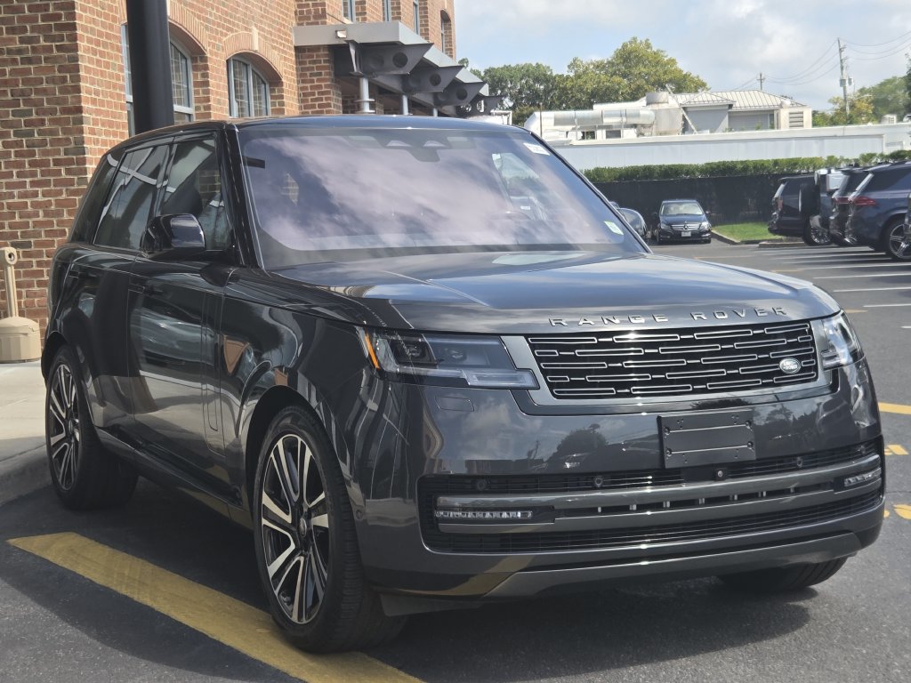 Used 2023 Land Rover Range Rover SE AWD/4WD image 6