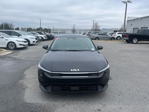 Used 2025 Kia K4 LXS image 12