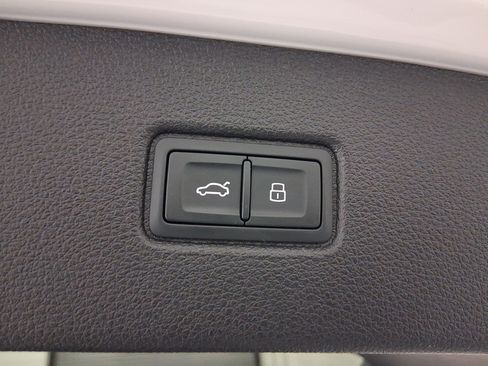 Certified 2025 Audi Q7 3.0T Premium Plus w/ Premium Plus Package image 29