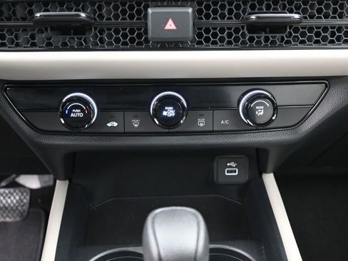 Certified 2023 Honda HR-V LX image 16