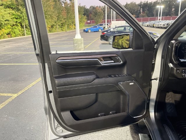 Certified 2024 Chevrolet Silverado 1500 RST w/ Convenience Package II AWD/4WD image 23