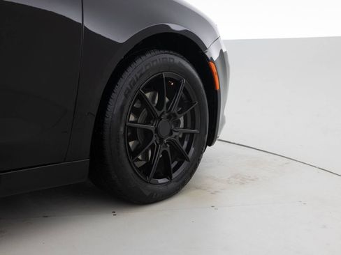 Used 2017 Chrysler 200 Limited Platinum image 18