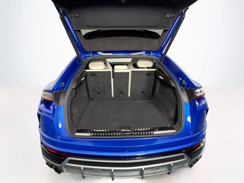 Used 2021 Lamborghini Urus AWD/4WD image 28