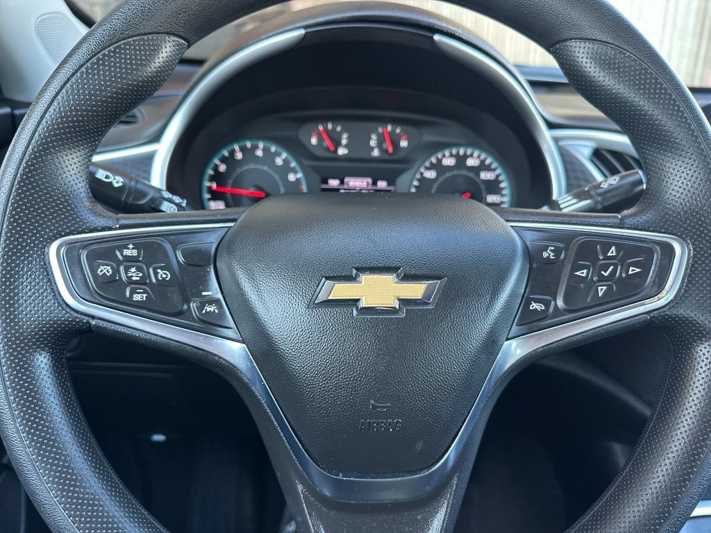 Used 2024 Chevrolet Malibu LT FWD image 26