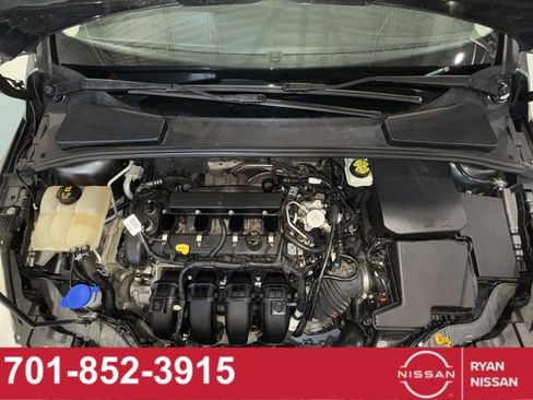 Used 2017 Ford Focus SE w/ Cold Weather Package image 42