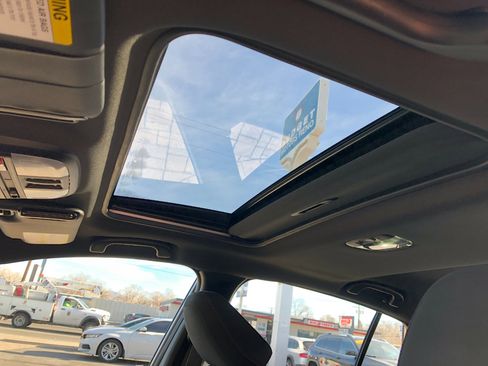 Used 2018 Subaru Impreza 2.0i Sport image 13