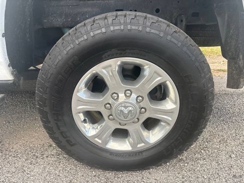 Used 2025 RAM 2500 Big Horn AWD/4WD image 20