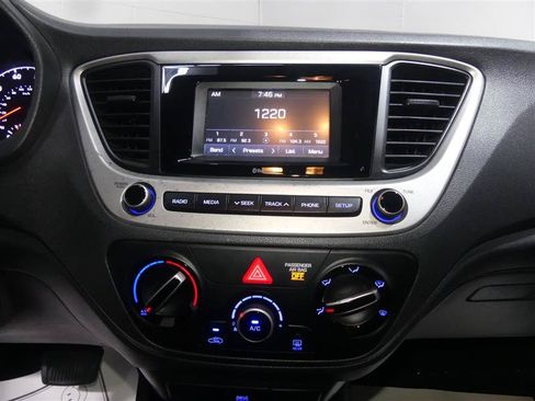 Used 2019 Hyundai Accent SE FWD image 35