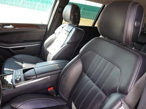 Used 2013 Mercedes-Benz GL 450 4MATIC image 15