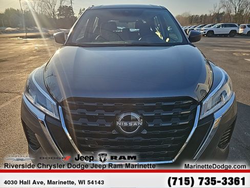 Used 2024 Nissan Kicks S image 3