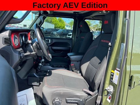 Used 2021 Jeep Wrangler Unlimited Rubicon AWD/4WD image 13