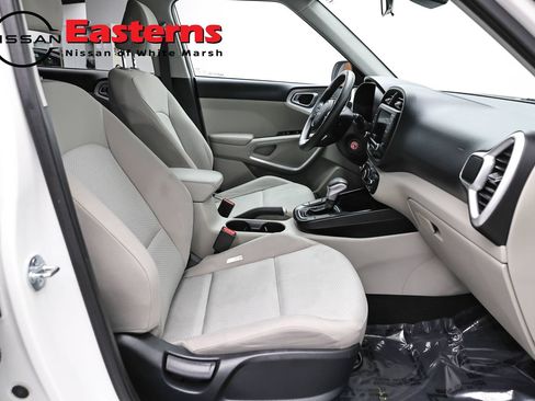 Used 2023 Kia Soul LX FWD image 23