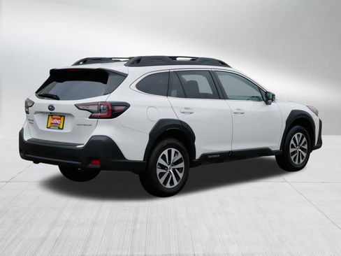 Used 2024 Subaru Outback Premium image 7