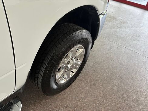 Certified 2025 RAM 2500 Big Horn AWD/4WD image 24