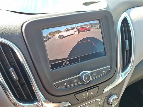 Used 2024 Chevrolet Equinox LS w/ Midnight Edition image 17